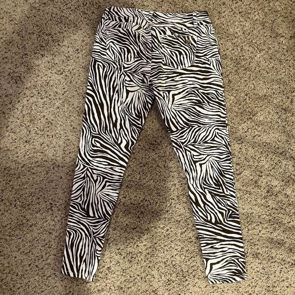 Michael Kors brown and white skinny zebra pants size 4p - Picture 2 of 4